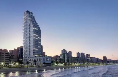 Apartamento com 4 dormitórios à venda sendo 4 suítes, 179.38 m² por - r$ 14.250.000,00 - meia praia - itapema/sc