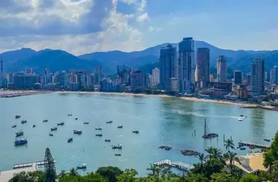 Casa com 4 dormitórios à venda sendo 4 suítes, 440 m² por - r$ 7.490.000,00 - canto da praia - itapema/sc