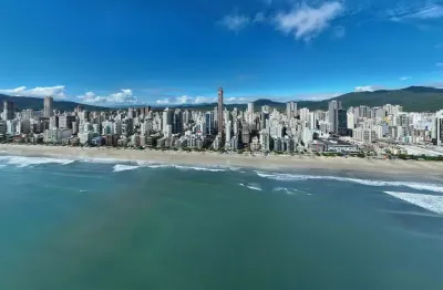 Duplex com 6 dormitórios à venda sendo 6 suítes, 483.1 m² por - r$ 22.888.000,00 - meia praia - itapema/sc