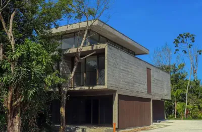 Casa com 3 quartos à venda na Praia do Estaleiro, Balneário Camboriú 