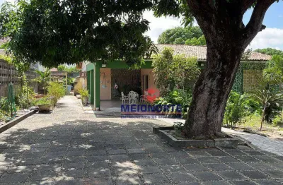 Casa à venda em área nobre de olho d'água, a 200m da praia