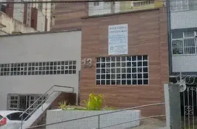 Casa terrea comercial  na centenario , barra  ,03 garagens .