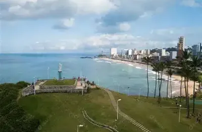 Apartamento com 3 quartos para alugar na Rua Doutor Artur Neiva, 122, Barra, Salvador