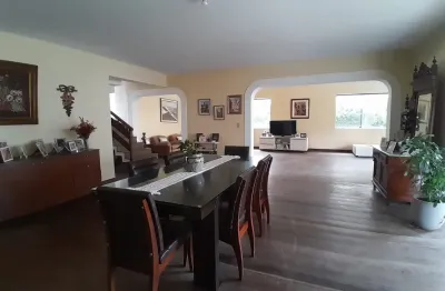 Casa comercial para alugar na Rua Monsenhor Gaspar Sadoc, 173, Costa Azul, Salvador