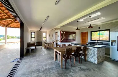 Chácara em condomínio fechado, com 03 dormitórios, 95 m² de construção e  4.700 m² de terreno , em jacareí -sp