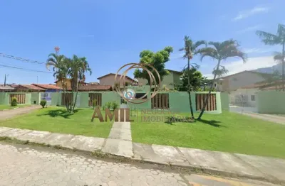 Sobrado a venda em condomínio / martim de sá / piscina / 02 dormitório, sendo 1 suíte / 65m² de construção / caraguatatuba