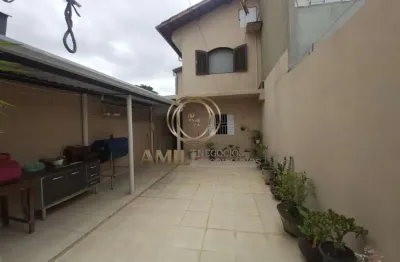 Casa / jardim portugal / 03 dormitórios / edícula / 213 m²/ são josé dos campos