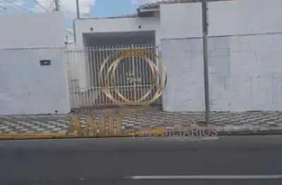 Casa comercial com 2 salas para alugar no Centro, Jacareí 