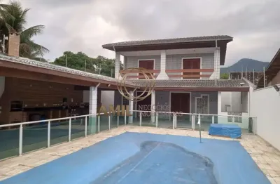 Casa sobrado, praia maranduba, escritura definitiva, 03 dormitórios 02 suites, área construída 165m², ubatuba