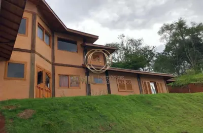 Ra amil vende chácara ,1 suíte, mezanino com sacada, vista livre, 2200m², são francisco xavier-sp