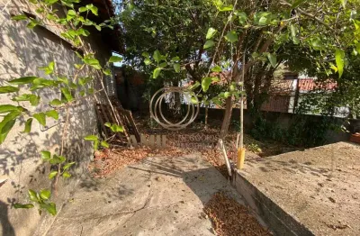 Casa à venda no residencial são francisco - são josé dos campos: 4 quartos, 2 suítes, 3 salas, 4 banheiros, 3 vagas de garagem!