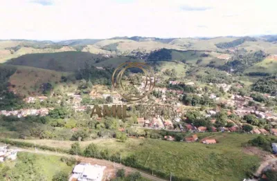 Casa / villágio alpino / bairro dos freitas / 03 dormitórios / 02 suítes / terreno com 2.000 m² /  270 m² área útil / são josé dos campos