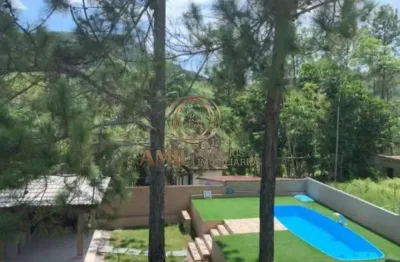 Casa / 3 dormitórios sendo 1 suíte/ piscina /125m² / praia do capricórnio / caraguatatuba