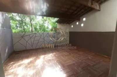 Casa assobradada / 03 dormitórios com 01 suite/ 125m²/ jacarei