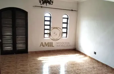 Casa térrea / residencial monte castelo/ 03 dormitórios / 182m²/ são josé dos campos