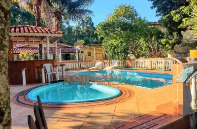 Chácara com 4 suítes- estuda permuta com casa térrea em condominio fechado