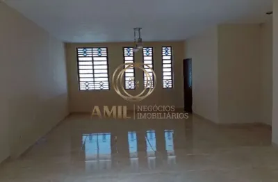 Casa / 03 dormitórios / vila resende/ 300 m² / caçapava