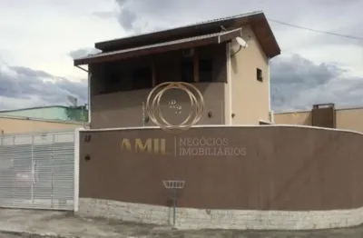 Casa sobrado / vila albina /  2 dormitórios / 1 suíte / 140m² / taubaté