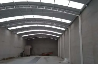 Galpão de 300m2 próximo a dutra e petrobras no jardim diamante em são josé dos campos sp