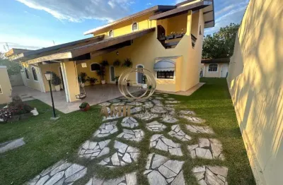 Casa sobrado com piscina / 04 dormitórios sendo 1 suíte /  eugênio de melo 520 m² /são josé dos campos