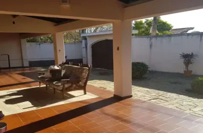 Casa térrea c/ piscina no jd. siesta/ 5 dormitórios (3 suítes com closet)/ jacareí-sp
