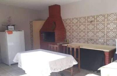 Casa / parque itamarati / 03 dormitórios / 298 m2 terreno / 232 m² área construída / jacareí
