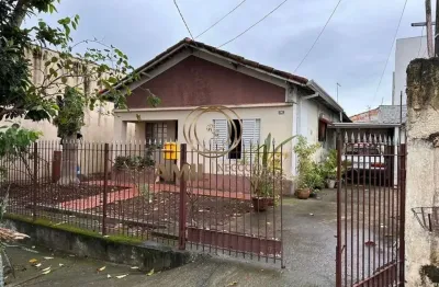 Ra amil vende casa térrea de 3 quartos com amplo quintal, vila tatetuba, zona leste de são josé dos campos