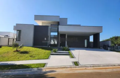 Casa no condomínio portal dos bandeirantes ii em porto feliz