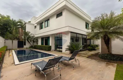 Casa à venda em conomínio exclusiva e mobiliada, alphaville manaus 1,  bairro ponta negra - manaus/am.