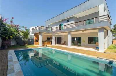 Sua família merece: casa com 4 suítes e 479 m² em ponta negra 2