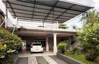 Casa à venda, Petrópolis,  4 Dormitórios e 497m² de Terreno, Manaus - AM.