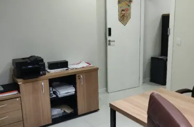 03 salas conjugadas, ar condicionados, porcelanato, 05 vagas, para locação em andar alto no salvador shopping business!