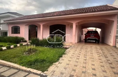 Excelente casa em condomínio fechado no jardim carvalho