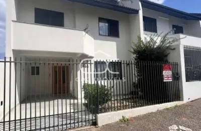 Casa com 3 quartos à venda na Rua Contenda, 102, Estrela, Ponta Grossa