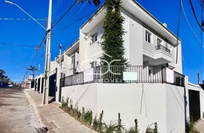 Casa com 3 quartos à venda na Rua Brasil Pinheiro, 96, Nova Rússia, Ponta Grossa