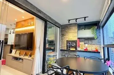 Luxuoso apartamento mobiliado no canto do forte – praia grande