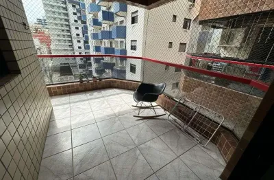 Apartamento de 3 dormitórios sendo 1 suíte, 200 metros do mar, canto do forte