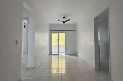 Apartamento 2 dormitórios 1 suíte no canto do forte  – praia grande!