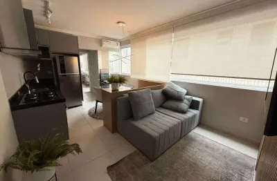 Apartamento perto da praia de 46m² com 1 dormitório e sacada na vila guilhernina