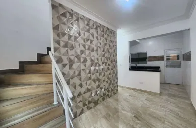Casa de condomínio na guilhermina (zona 1 - lado praia), em praia grande/sp.