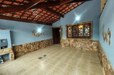 Casa geminada reformada/ 2 dormitórios / 1 suíte no real em praia grande/s.p.