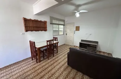 Amplo apto 2 dorm pertinho da praia com 50m² na guilhermina praia grande/sp