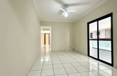 Apartamento de 2 dormitórios sendo 1 suíte na guilhermina, praia grande - sp