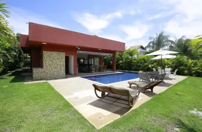 Privacidade, conforto e natureza – casa exclusiva em condomínio de alto padrão