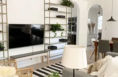 Apartamento térreo reformado e decorado – porteira fechada com 162m²