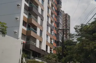 Apartamento com 4 quartos para alugar na Rua Engenheiro Celso Torres, Graça, Salvador
