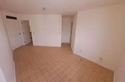 Apartamento- 1/4 e sala - 49m² - andar alto - iguatemi