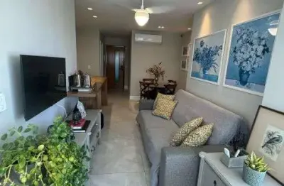 Apartamento - 2/4 com suíte - 70m² - andar alto - caminho das árvores