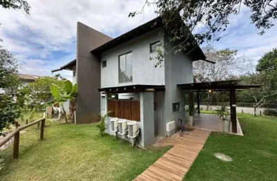 Casa luxuosa - 3 quartos sendo 2 suítes - poprteira fechada - praia do forte