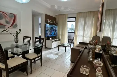 Excelente aparamento de 2/4, no candeal, bem localizado
